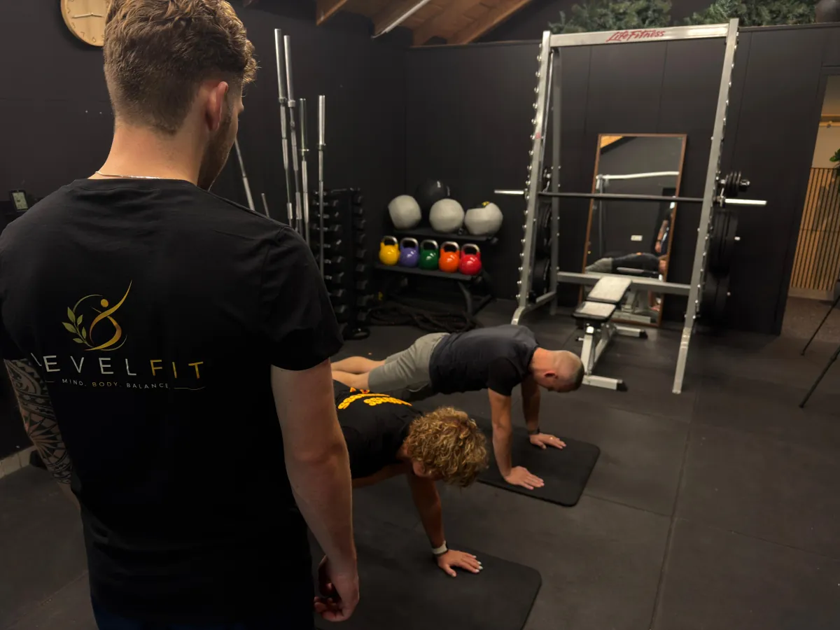 Personal training onder begeleiding in de studio van LevelFit Enschede